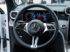 Mercedes Benz GLC200 4Matic 13 Mercedes-Benz GLC200 4Matic