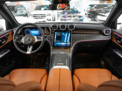 Mercedes Benz GLC200 4Matic 25 Mercedes-Benz GLC200 4Matic