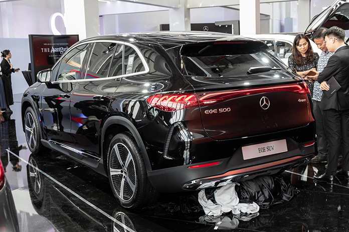 Mercedes-Benz EQE 500 4MATIC SUV Mercedes Benz EQE 500 4MATIC SUV 14 Mercedes-Benz EQE 500 4matic (SUV)