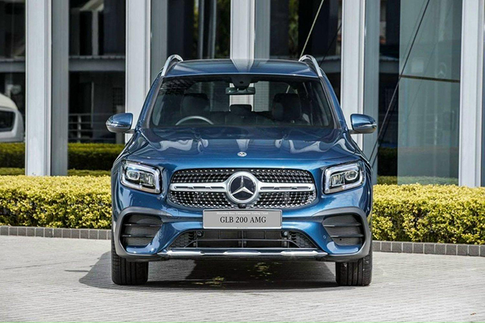 Mercedes-Benz GLB 200 AMG Mercedes Benz GLB 200 AMG 1 Mercedes-Benz GLB 200 AMG