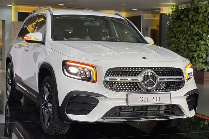 Mercedes-Benz GLB 200 AMG Mercedes Benz GLB 200 AMG 3 Mercedes-Benz GLB 200 AMG