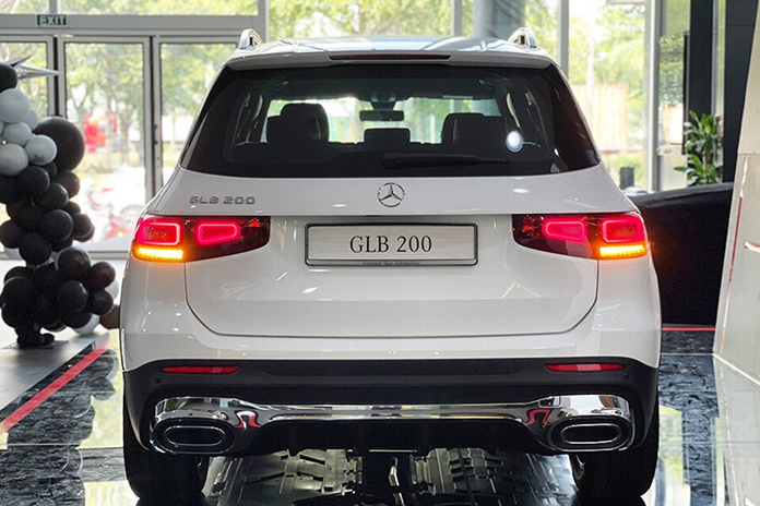 Mercedes-Benz GLB 200 AMG Mercedes Benz GLB 200 AMG 4 Mercedes-Benz GLB 200 AMG