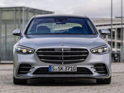 Mercedes Benz S450 4Matic 22 Mercedes-Benz S450 4Matic Luxury