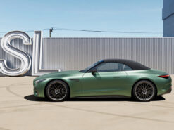 Mercedes Benz AMG SL63 S E PERFORMANCE 15 Mercedes-AMG SL 63 S E PERFORMANCE