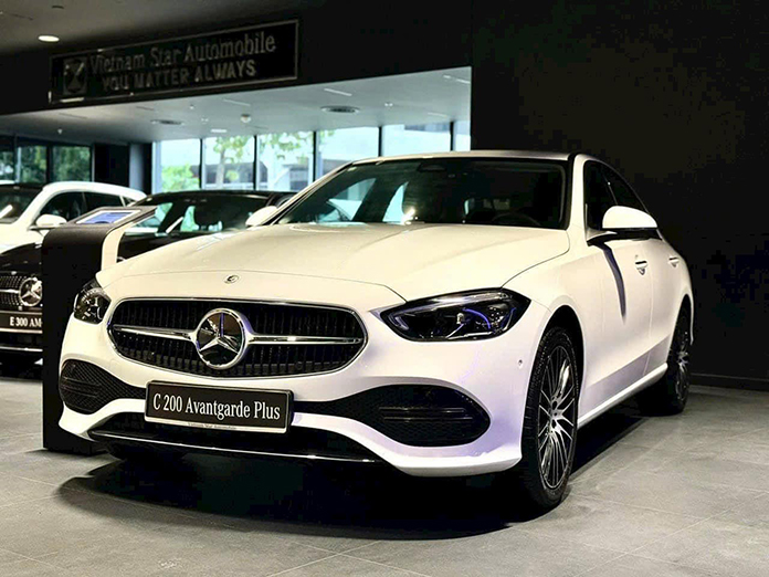 Mercedes Benz C200 Avantgarde Plus 4 Mercedes-Benz C200 Avantgarde Plus