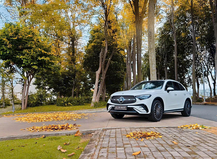 Mercedes benz GLC300 4Matic 1 Mercedes-Benz GLC300 4Matic